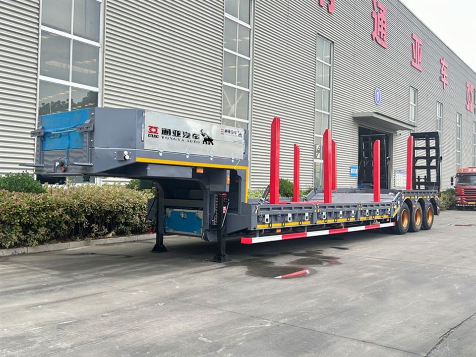 Persijilan OTTC Rendah Bed Semi Trailer dengan Ladder Mekanikal