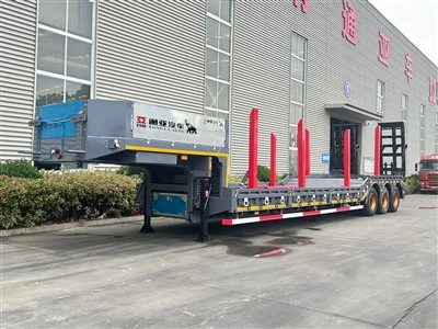 Persijilan OTTC Rendah Bed Semi Trailer dengan Ladder Mekanikal